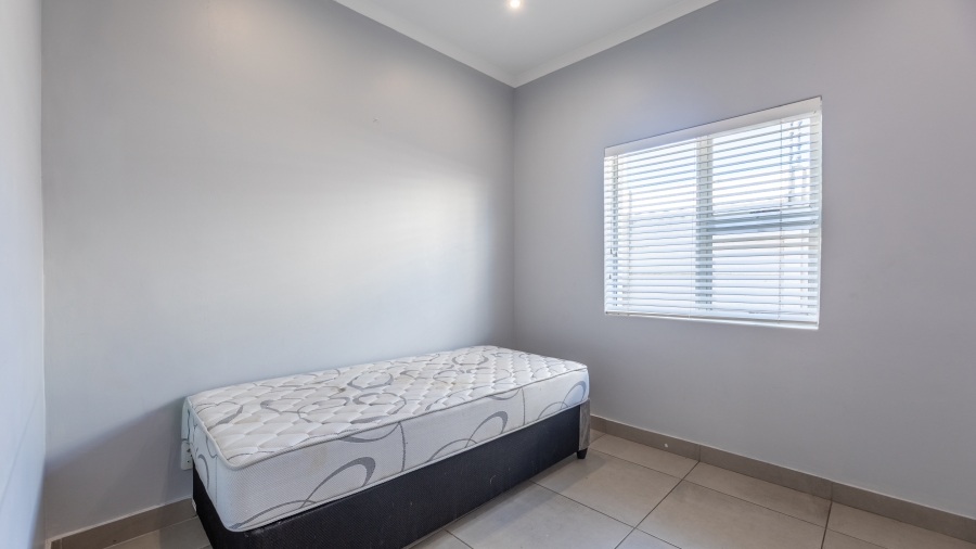 To Let 4 Bedroom Property for Rent in Parklands North Western Cape
